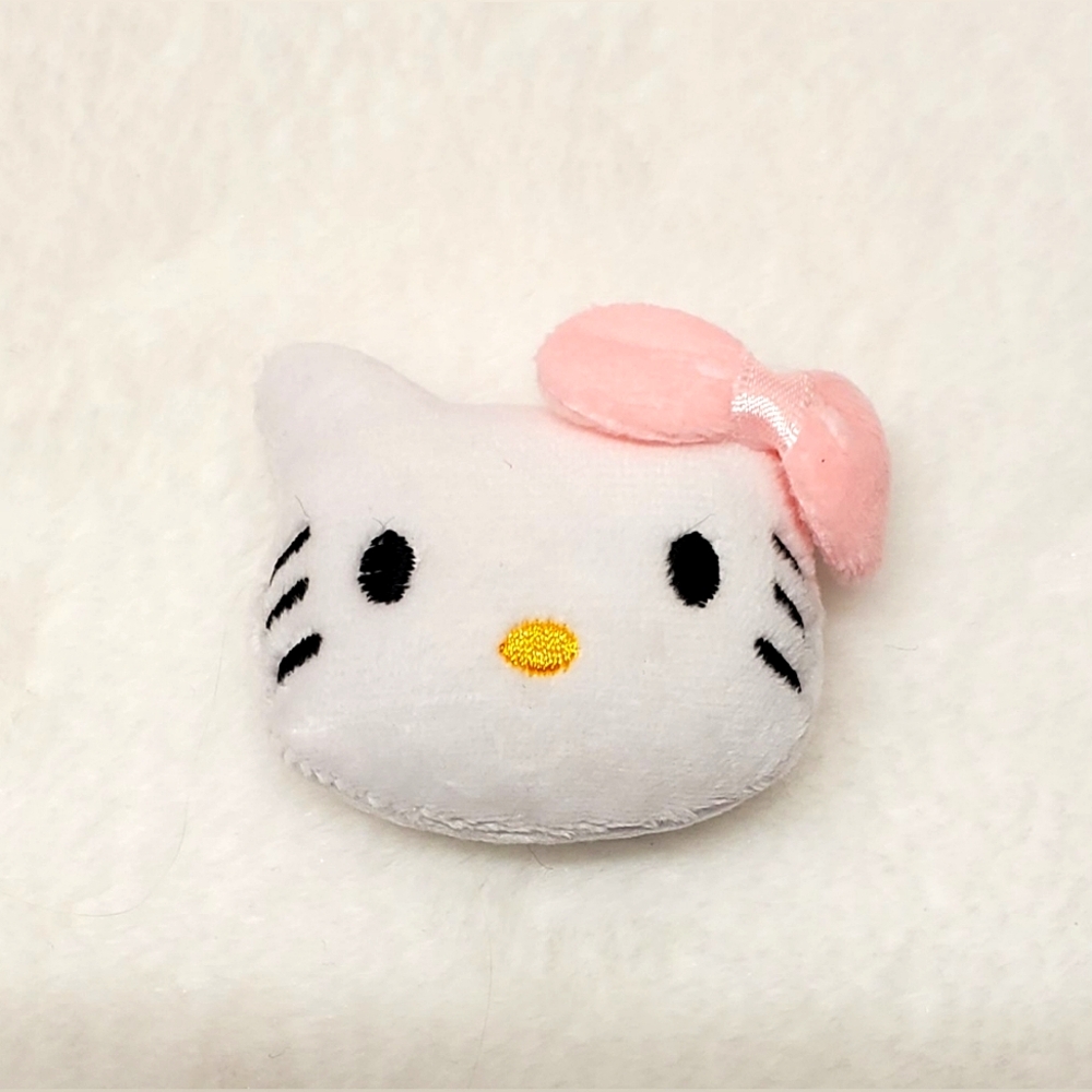 💖10 FOR 20💖New Hello Kitty Plush Pin